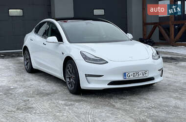 Седан Tesla Model 3 2020 в Ирпене