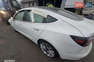 Седан Tesla Model 3 2020 в Новоселках