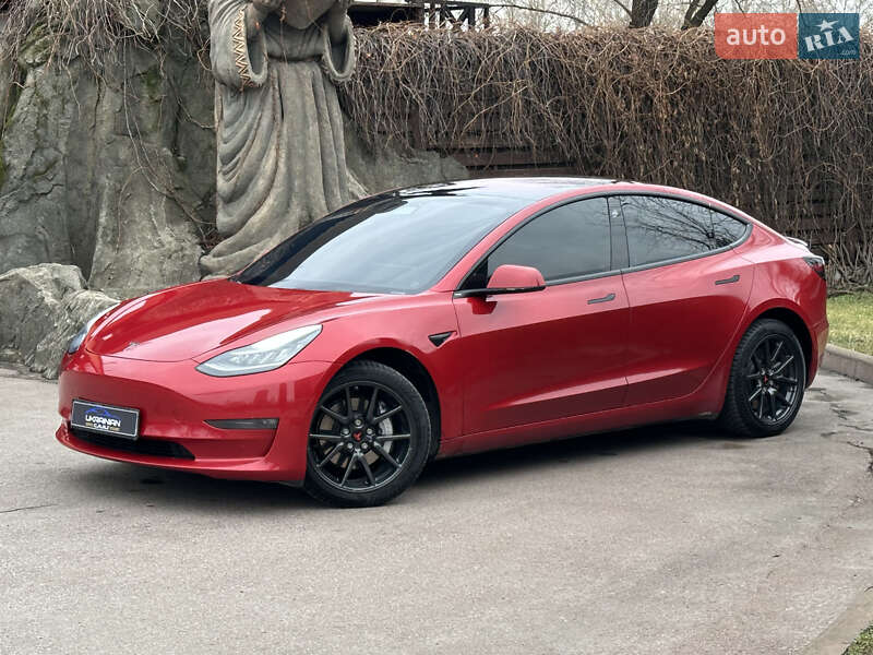 Седан Tesla Model 3 2018 в Днепре