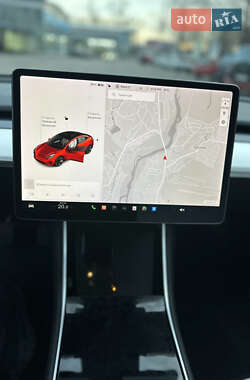 Седан Tesla Model 3 2018 в 
