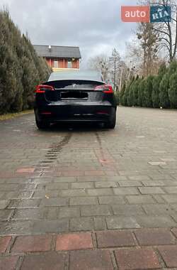 Седан Tesla Model 3 2019 в Самборе