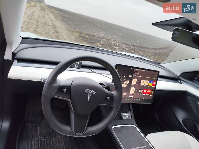 Седан Tesla Model 3 2021 в Хмельницком