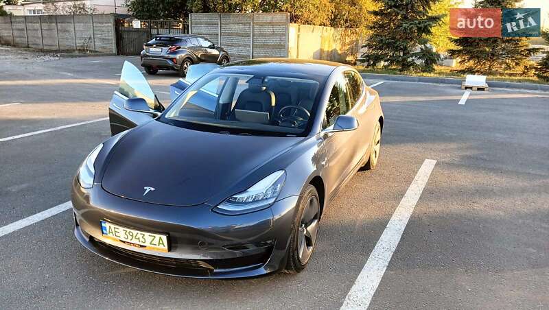 Седан Tesla Model 3 2020 в Днепре
