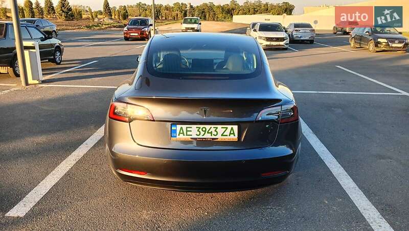 Седан Tesla Model 3 2020 в Днепре