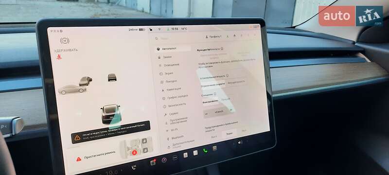 Седан Tesla Model 3 2020 в Ровно
