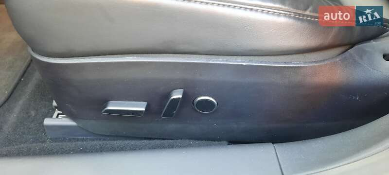 Седан Tesla Model 3 2020 в Ровно