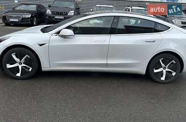 Седан Tesla Model 3 2020 в Києві