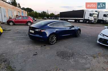 Седан Tesla Model 3 2018 в Киеве
