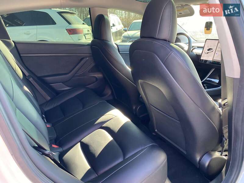Седан Tesla Model 3 2020 в Львове фото 21 Седан Tesla Model 3 2020 в Львове
