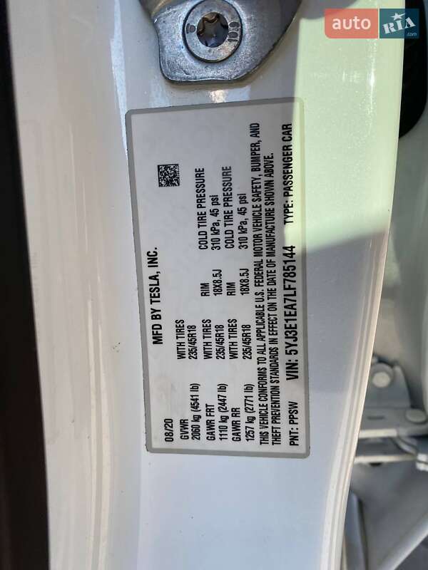 Седан Tesla Model 3 2020 в Львове фото 24 Седан Tesla Model 3 2020 в Львове