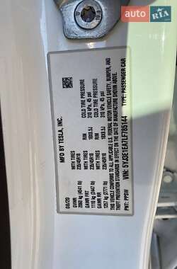 Седан Tesla Model 3 2020 в 