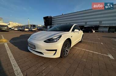 Седан Tesla Model 3 2020 в Житомире