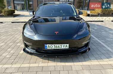 Седан Tesla Model 3 2017 в Ужгороде