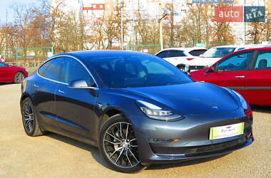 Седан Tesla Model 3 2018 в 