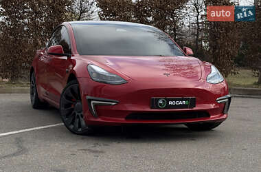 Седан Tesla Model 3 2021 в Києві