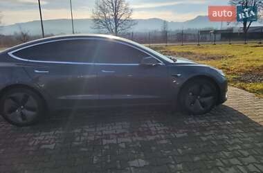 Седан Tesla Model 3 2019 в Тячеве