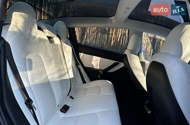Седан Tesla Model 3 2019 в 