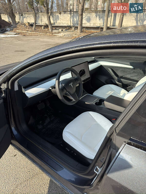 Седан Tesla Model 3 2023 в Киеве фото 7 Седан Tesla Model 3 2023 в Киеве