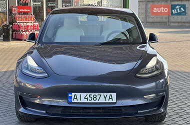 Седан Tesla Model 3 2018 в 