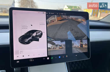 Седан Tesla Model 3 2018 в 
