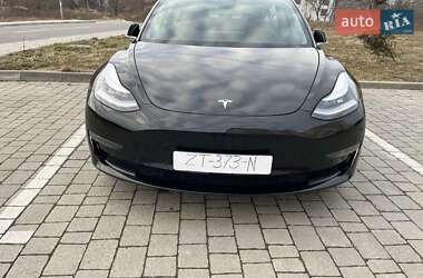 Седан Tesla Model 3 2019 в 