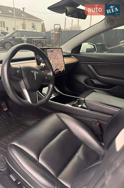 Седан Tesla Model 3 2018 в 