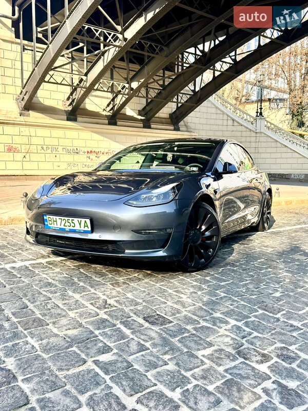 Седан Tesla Model 3 2022 в Одессе