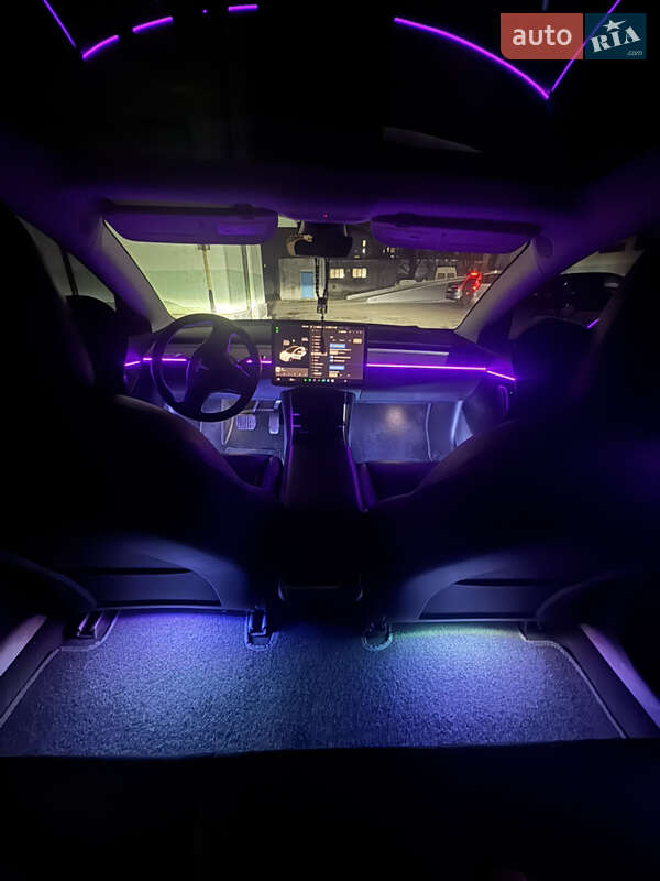 Tesla Model 3 2020