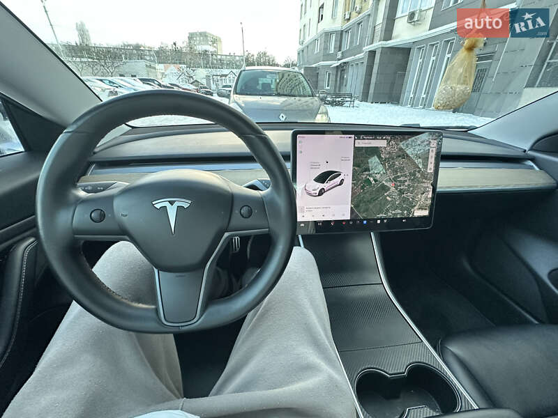 Седан Tesla Model 3 2018 в Харкові