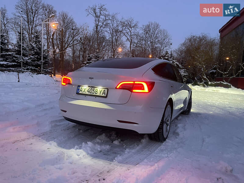Седан Tesla Model 3 2018 в Харькове фото 6 Седан Tesla Model 3 2018 в Харькове