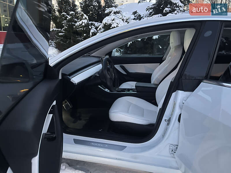 Седан Tesla Model 3 2018 в Харькове фото 14 Седан Tesla Model 3 2018 в Харькове