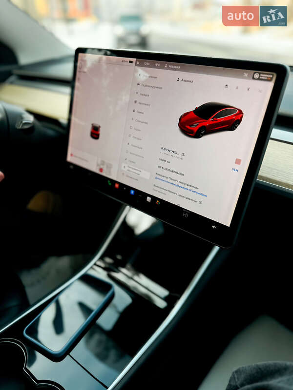 Седан Tesla Model 3 2018 в Житомире