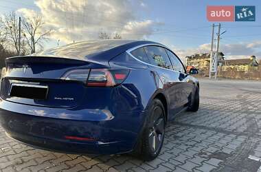 Седан Tesla Model 3 2020 в Львове