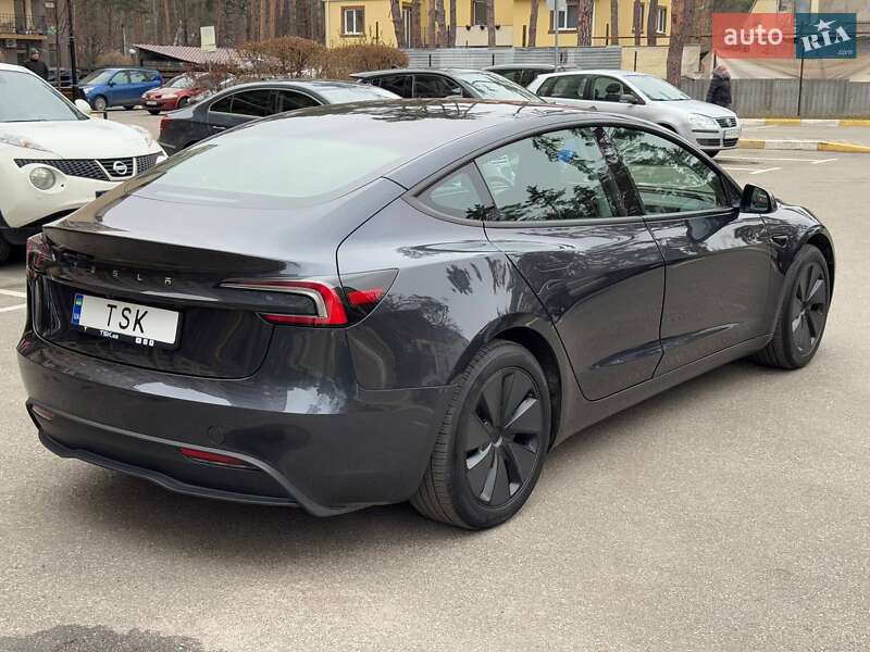 Седан Tesla Model 3 2024 в Києві фото 5 Седан Tesla Model 3 2024 в Києві