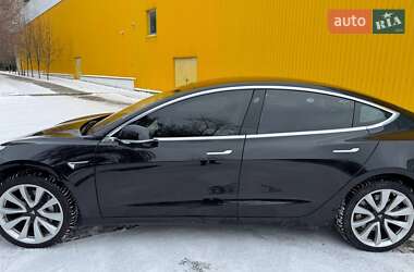 Седан Tesla Model 3 2018 в Николаеве