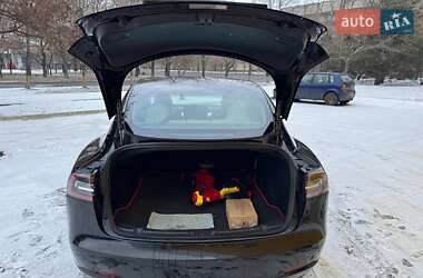 Седан Tesla Model 3 2018 в Николаеве