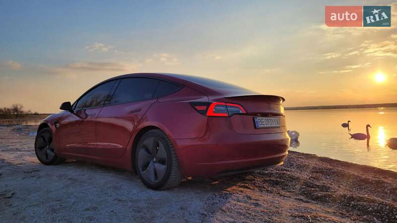 Седан Tesla Model 3 2019 в Миколаєві