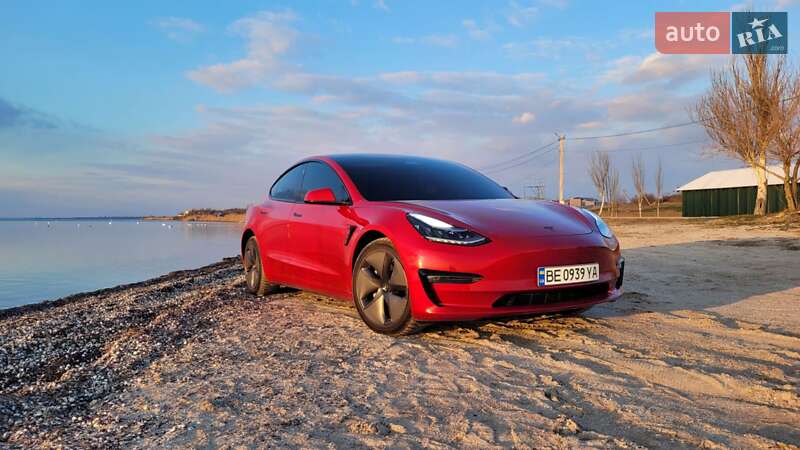Седан Tesla Model 3 2019 в Миколаєві
