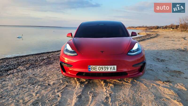 Седан Tesla Model 3 2019 в Миколаєві