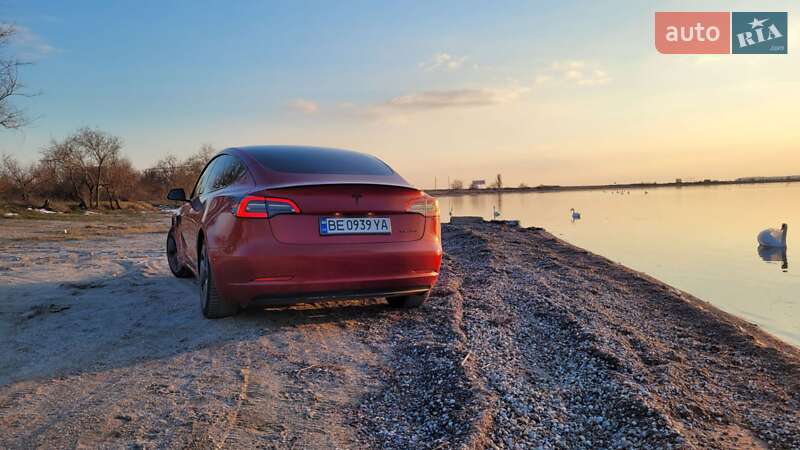 Седан Tesla Model 3 2019 в Миколаєві