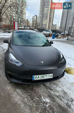 Седан Tesla Model 3 2022 в Києві