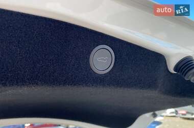 Седан Tesla Model 3 2024 в 
