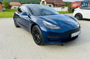 Седан Tesla Model 3 2021 в Тячеве