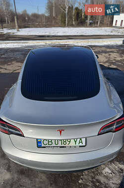 Седан Tesla Model 3 2018 в Киеве
