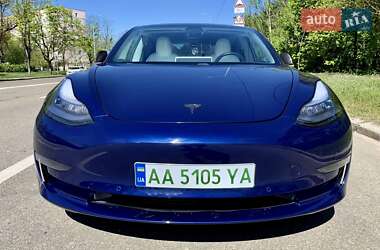 Седан Tesla Model 3 2019 в Києві