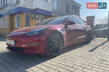 Седан Tesla Model 3 2021 в 