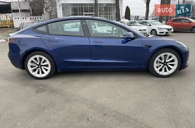 Седан Tesla Model 3 2022 в Києві