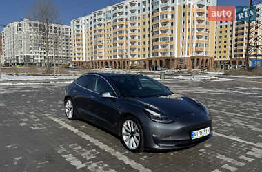 Седан Tesla Model 3 2019 в 