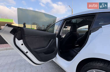 Седан Tesla Model 3 2018 в 