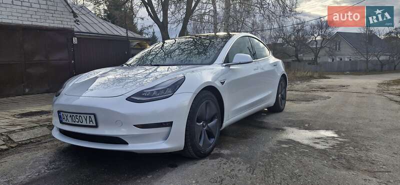 Седан Tesla Model 3 2019 в Харкові